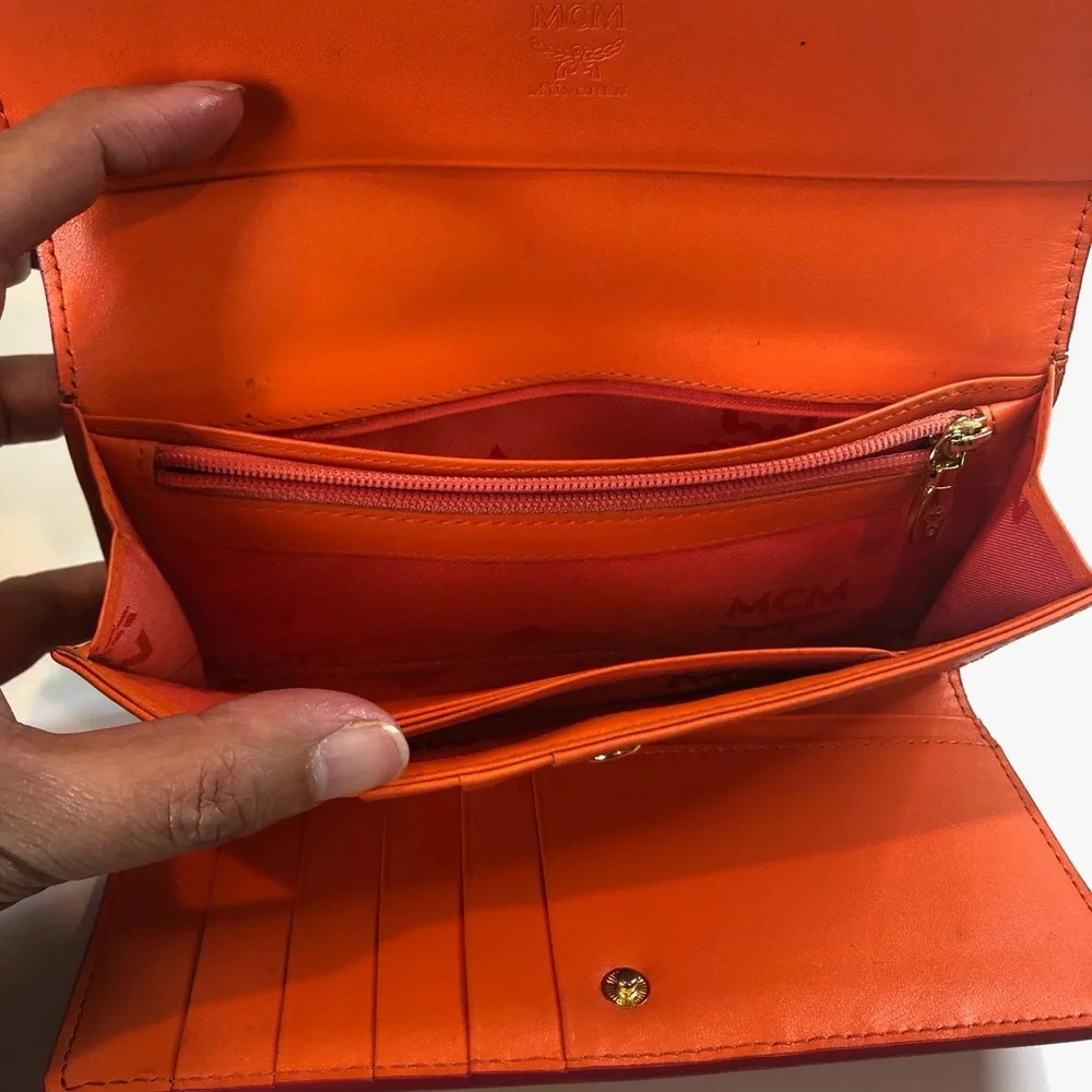 MCM Wallet - Picture 15 of 16